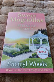 Книга Sweet Magnolias Feels Like Family
