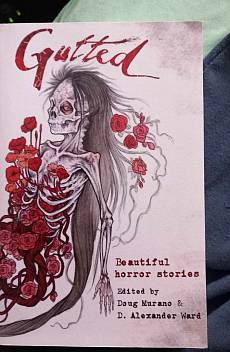 Книга Gutted: Beautiful Horror Stories