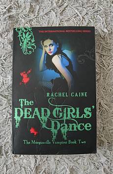 Книга The dead girls' dance (Вампирите от Морганвил книга 2)