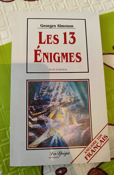 Книга Les 13 énigmes