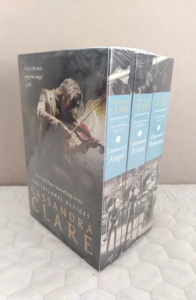 Книга Infernal Devices