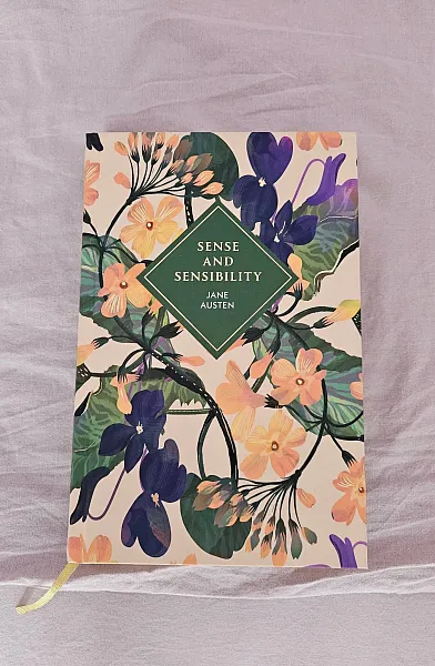 Книга Sense and sensibility