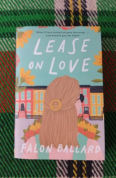 Книга Lease on love