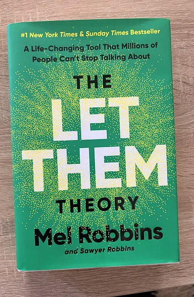 Книга The Let Them Theory