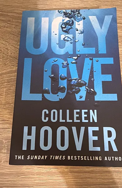 Книга Ugly love